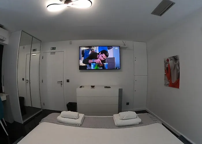 Sea And Sun 4 - Jardins Da Imperatriz *